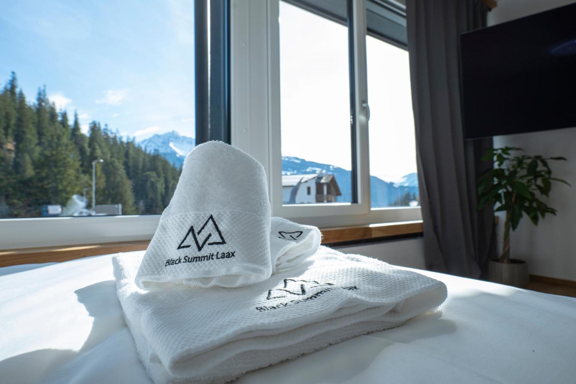 Black Summit Boutique Resort ラア エクステリア 写真