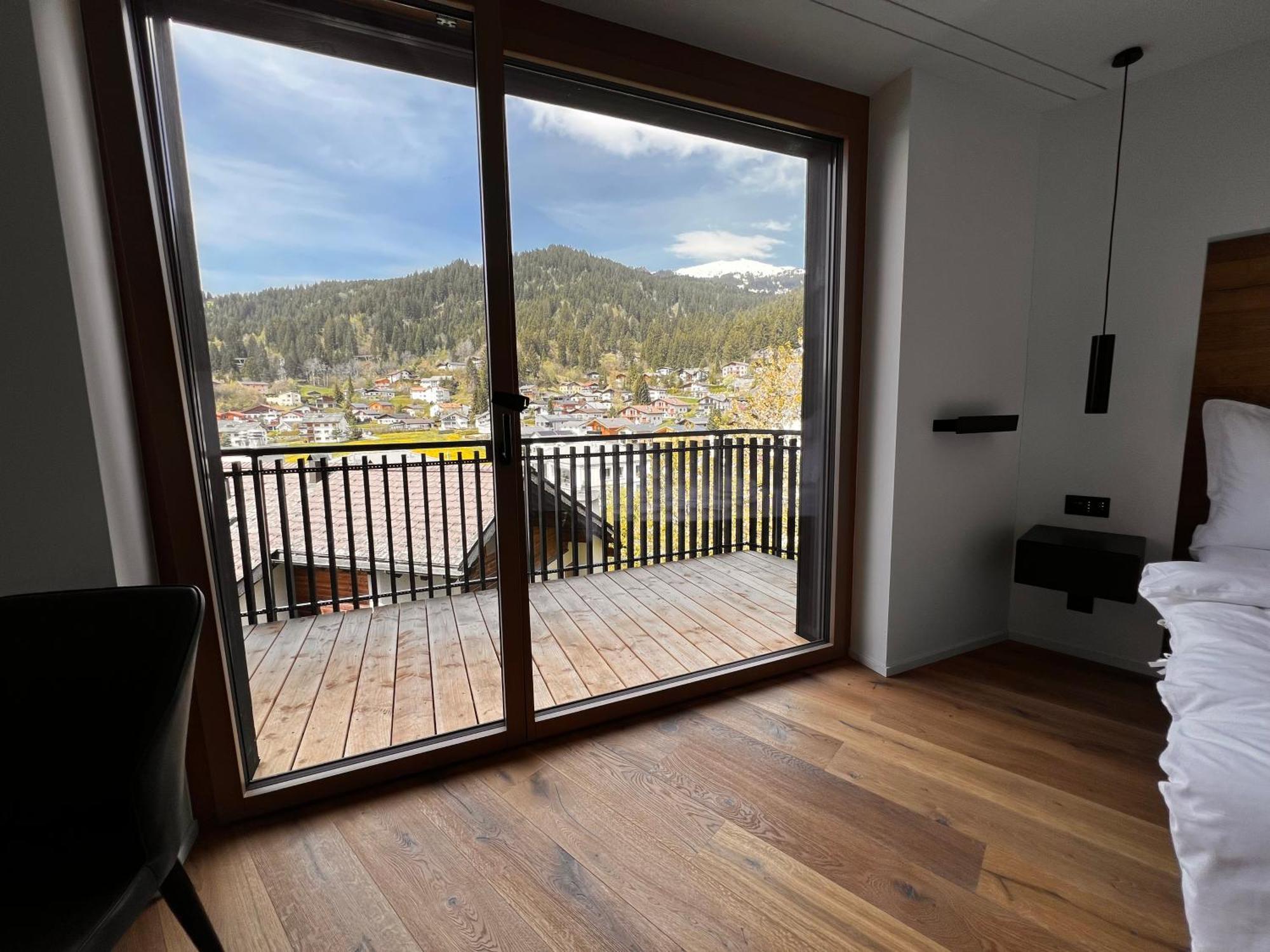 Black Summit Boutique Resort ラア エクステリア 写真